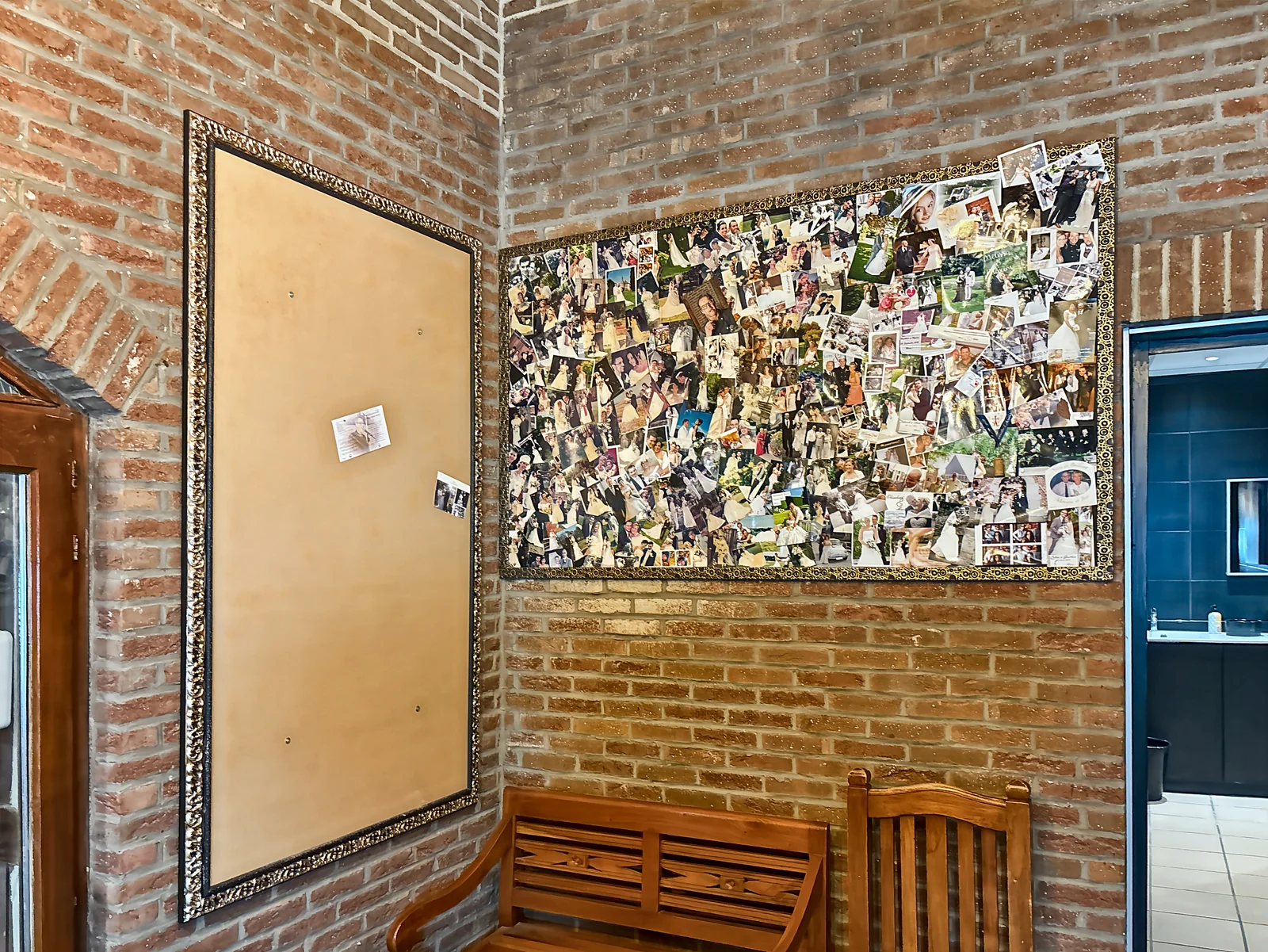 Le mur de photos des fêtes passées